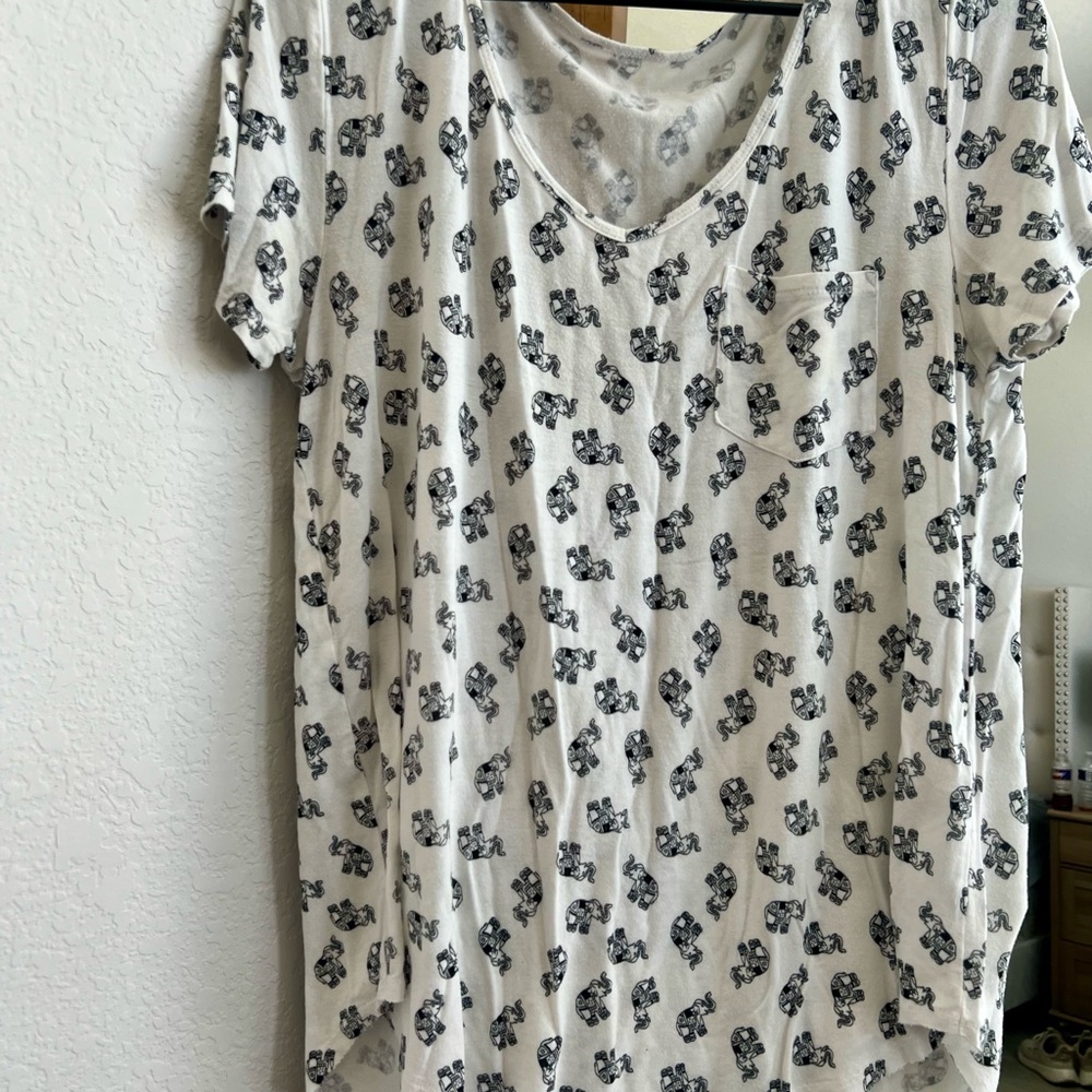 Hollister’s Supersoft Elephant Print Tee